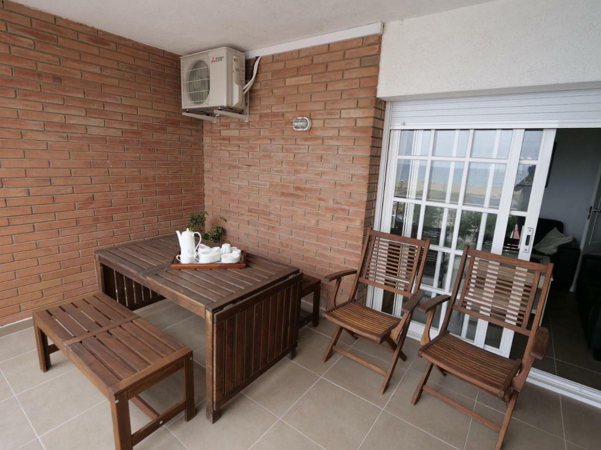 Apartamento Maraka Playa Castelldefels Dış mekan fotoğraf